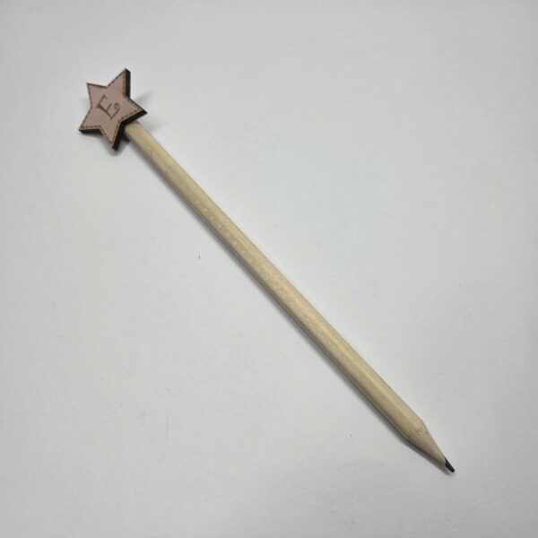 Lápiz de madera con estrella personalizado