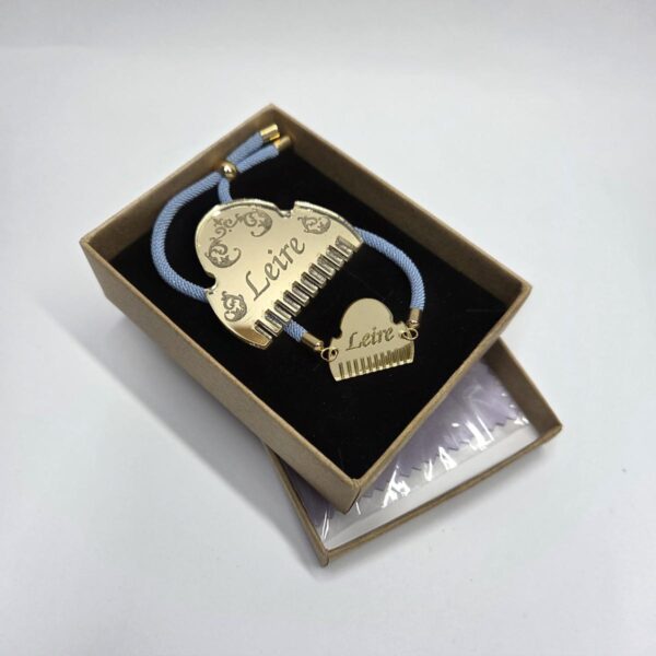 Pulsera y sujeta pañuelo de fallera personalizados con nombre.