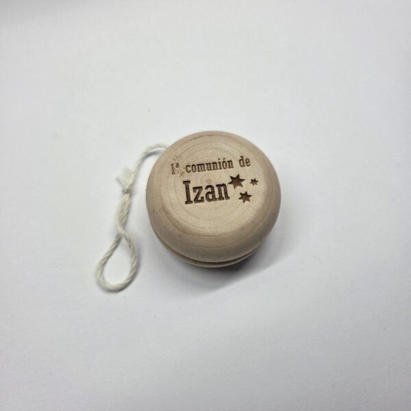 Yo-yó de madera personalizado.